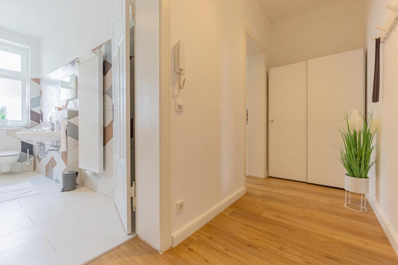 Modernes Apartment - Zentral, Ruhig, Wlan, Netflix, Kueche, Schreibtisch, Parkplatz, Waschtrockner Cottbus Exteriér fotografie