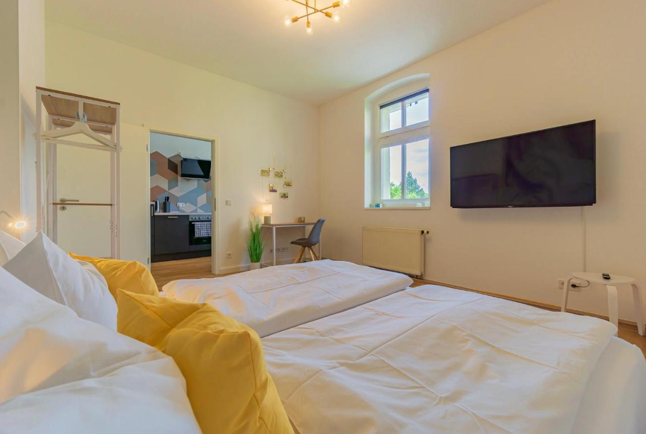 Modernes Apartment - Zentral, Ruhig, Wlan, Netflix, Kueche, Schreibtisch, Parkplatz, Waschtrockner Cottbus Exteriér fotografie